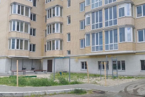 
Украинцам советуют при покупке квартиры смотреть на придомовую территорию: на что обратить внимание
