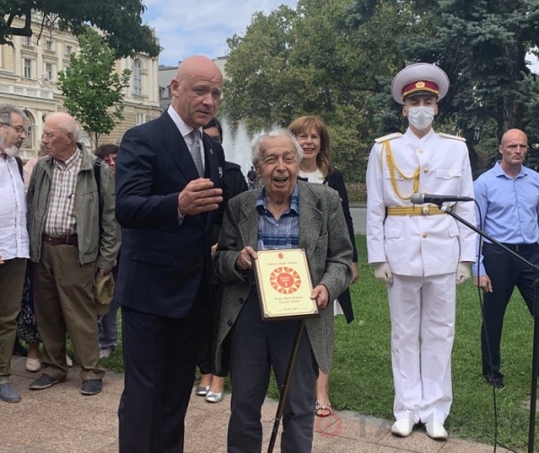 Художник, писатель и драматург — на одесской Аллее звёзд «зажглись» новые имена