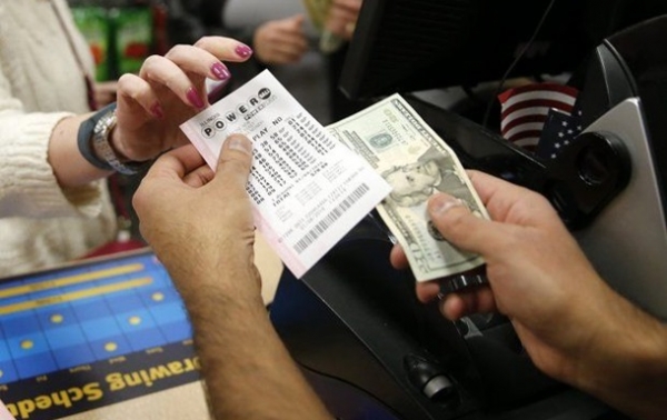    Украинцы могут официально побороться за 205 млн долларов, в лотерее США Powerball в эту субботуРеклама