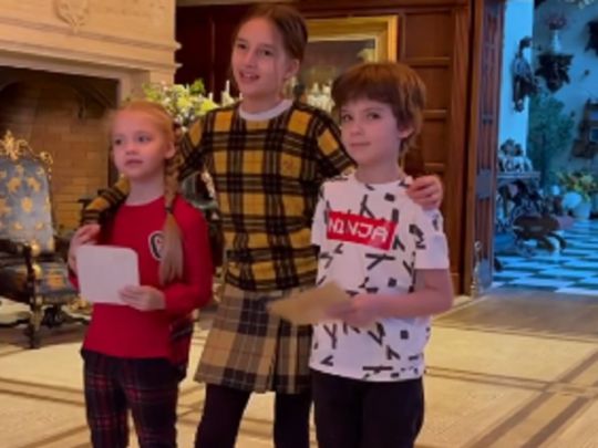 Галкін показав, як діти привітали Пугачову та Орбакайте з Днем матері: мережа у захваті