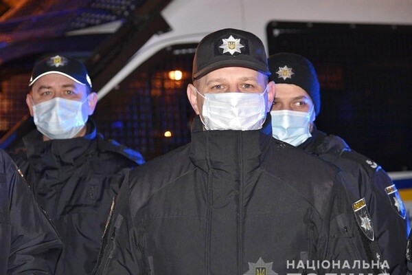 Травмы от салютов, пьяные ДТП и убийства: итоги Нового года в Одессе от полиции