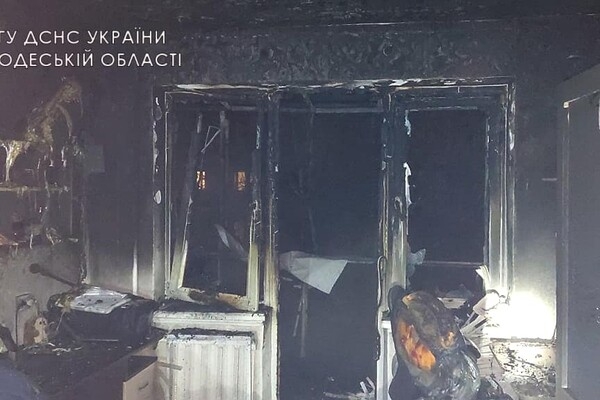 В Одессе горела многоэтажка: пострадали четыре человека