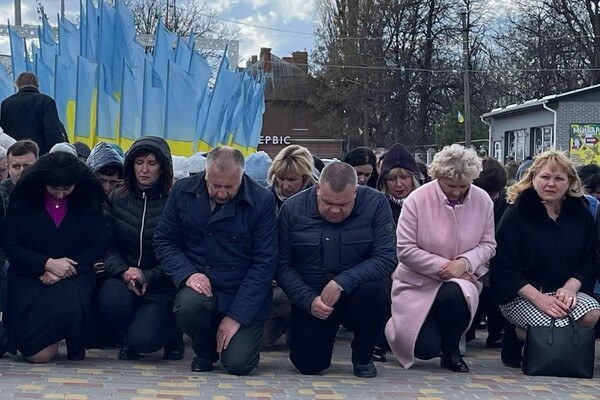Удар по Красноселке: в Одесской области попрощались еще с двумя погибшими