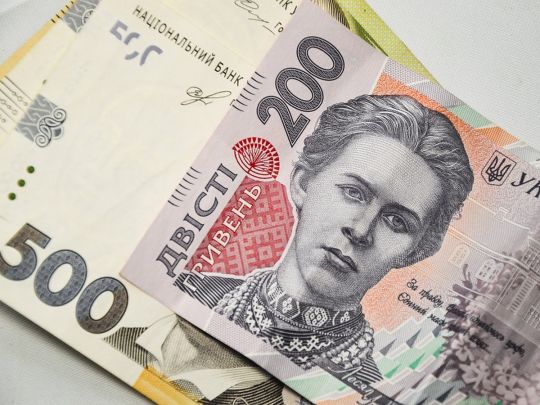 Сотням тисяч українців нарахують нові соціальні виплати: хто скільки отримає