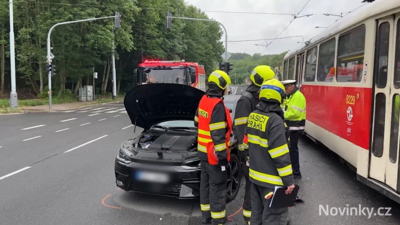 «Я думав, що це кінець»: в авто олімпійського чемпіона з хокею на швидкості врізався трамвай