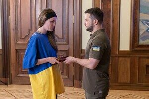 Журналиста и лейтенанта ВСУ из Одесской области наградили орденом посмертно Журналиста и лейтенанта ВСУ из Одесской области наградили орденом посмертно