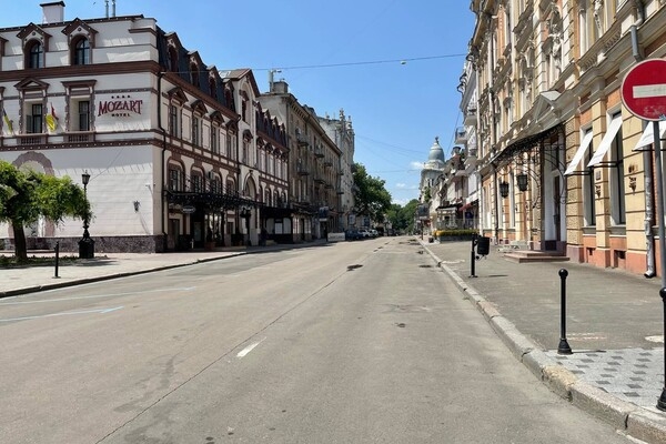 Освободили проход к Оперному, но Приморский еще закрыт: где теперь можно гулять в центре Одессы