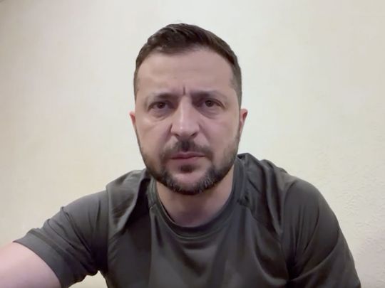 «Чим раніше це буде зроблено, тим менше російська армія встигне вбити»: Зеленський закликав жителів Донбасу до евакуації