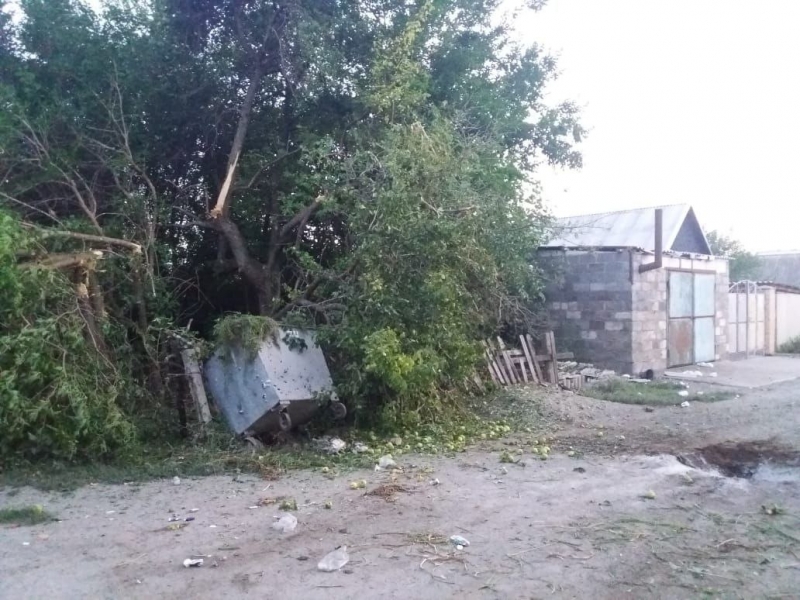 Рашисти всю ніч обстрілювали Дніпропетровську область: виникла сильна пожежа
