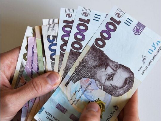 Українці, які залишили окупований Мелітополь, отримають матеріальну допомогу: подробиці від мера