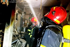 Пожары в ресторане и жилом доме: как прошли сутки у спасателей в Одессе