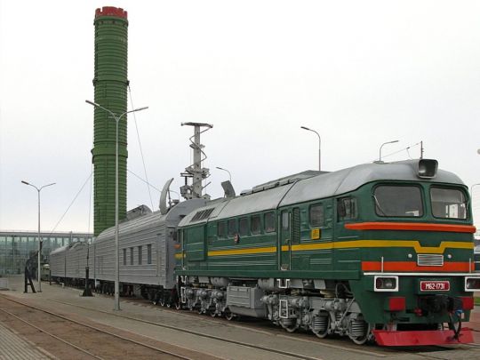 Можуть вдарити превентивно: Жданов пояснив, наскільки небезпечним є «ядерний потяг» біля кордонів України