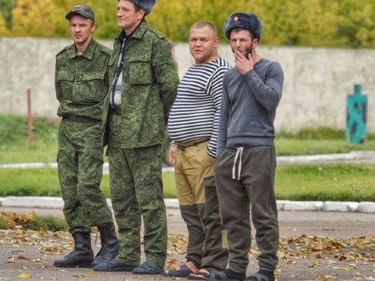 Російському командуванню байдужі рівень підготовки мобілізованих та їхнє забезпечення, головне — утримати лінію фронту, — Генштаб