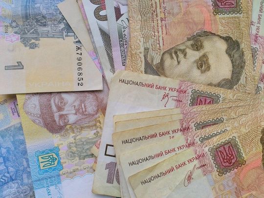 Кабмін виплатить компенсації частині українців у розмірі від 10 до 16 тисяч грн: хто може розраховувати на допомогу