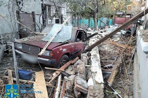 Спастели и прокуратура показали последствия вражеской атаки в Одесской области