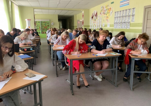 Одесситы приобщились к написанию радиодиктанта по украинскому языку