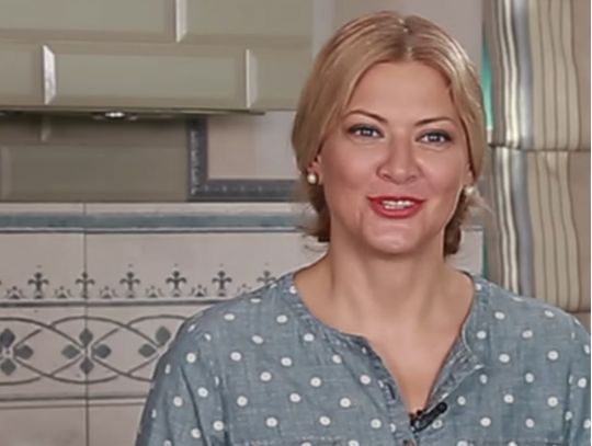 Ледачий сирно-кефірний пиріг &laquo;Гармошка&raquo; від Тетяни Литвинової&nbsp;&mdash; &laquo;неймовірно ніжний, соковитий, ароматний&raquo; (відео)