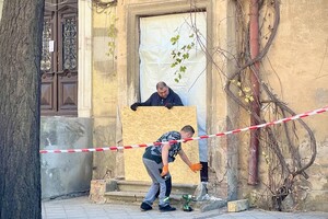 После обстрела: как приводят в порядок улицу Софиевскую 
