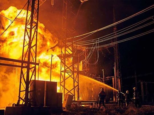 Російські терористи атакували теплоелектростанцію у прифронтовому регіоні: місто залишилось без світла та води