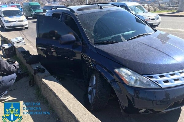 Банду, которая нападала на банки и инкассаторов в Одессе, приговорили