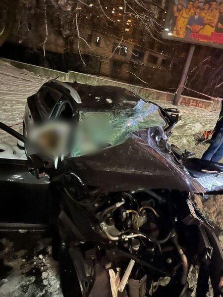 Чоловік і&nbsp;дружина загинули на&nbsp;місці: в&nbsp;Києві п&rsquo;яний водій вбив у&nbsp;ДТП подружню пару