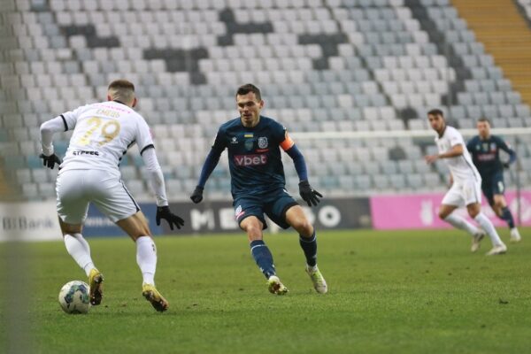 Футбол. &laquo;Чорноморець&raquo; - &laquo;Колос&raquo; - 1:0 (+пресконференція та відеоогляд)