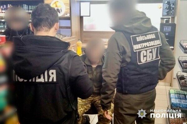 15 тысяч гривен или ротация на фронт: в Одессе заместитель командира военной части попался на взятке 15 тысяч гривен или ротация на фронт: в Одессе заместитель командира военной части попался на взятке
