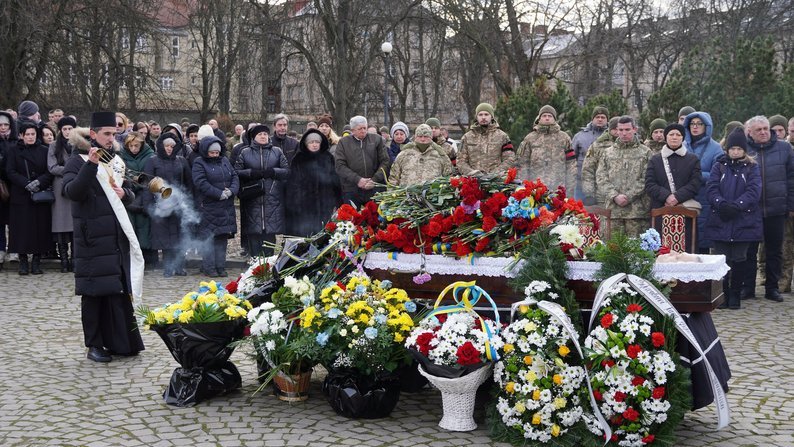 Був дуже досвідченим воїном: на Закарпатті поховали підполковника, який все життя присвятив армії