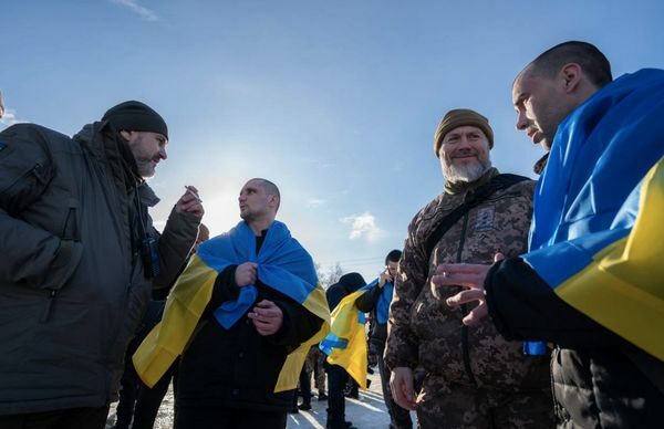 Наші&nbsp;&mdash; вдома: Україна повернула з&nbsp;полону 207 захисників