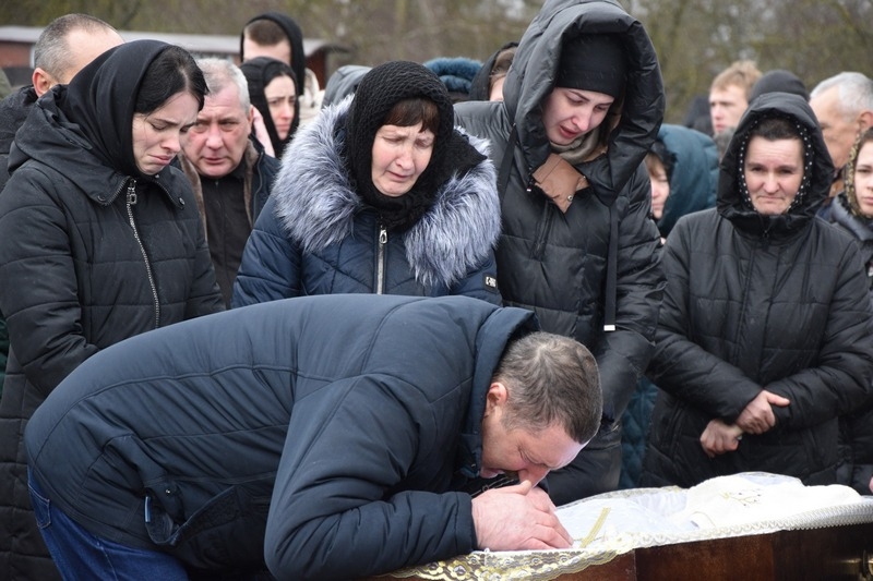 «Обіцяв зателефонувати в суботу»: під Бахмутом загинув 26-річний захисник з Рівненщини