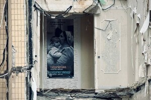 ООН осмотрели пострадавший от обстрела дом на Добровольского: началась подготовка к демонтажу 