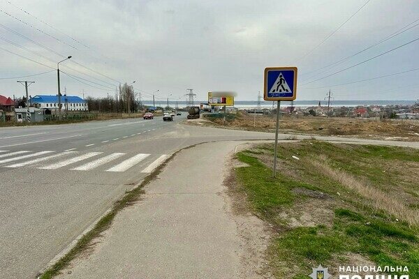 На Объездной дороге водитель грузовика сбил 15-летнюю девушку