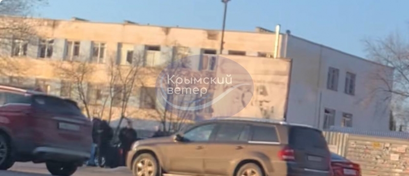ЗСУ потужно атакували окупований Крим: у Севастополі вражений об'єкт чорноморського флоту, під Сімферополем горіла нафтобаза (фото, відео)