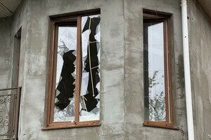 РФ нанесла ракетный удар по частному сектору Одессы: есть разрушения, среди пострадавших трехлетний ребенок (обновлено) РФ нанесла ракетный удар по частному сектору Одессы: есть разрушения, среди пострадавших трехлетний ребенок (обновлено)
