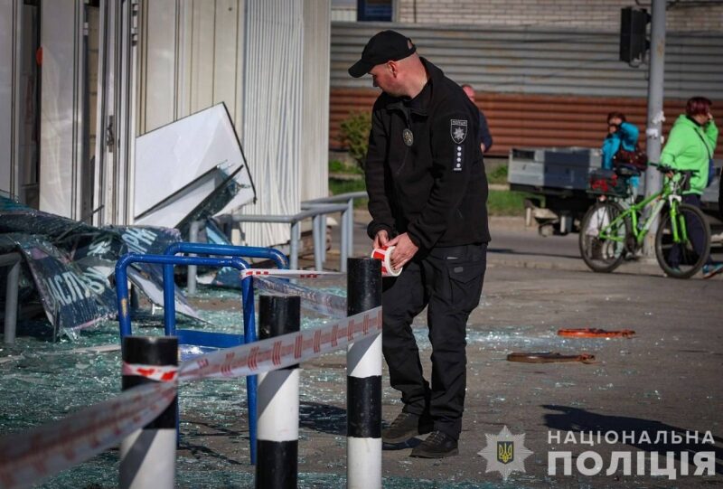 Росіяни потужно вдарили по&nbsp;Запоріжжю ракетами: є&nbsp;жертви (фото, відео)