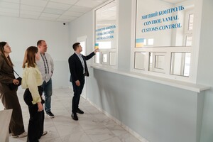 В Одесской области завершили реконструкцию КПП "Рени"