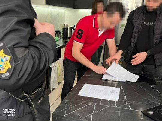 Зливали ворогу місця базування військових: в&nbsp;Києві затримано &laquo;блогерів"-зрадників