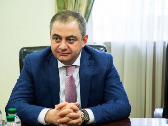 Звільнення Гізо Углави з&nbsp;НАБУ спричинить напруження у&nbsp;відносинах зі&nbsp;США,&nbsp;&mdash; думка політолога