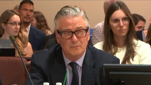 Громкое дело закрыто: суд над Алеком Болдуином по «Ржавчине» прекращен из-за сокрытия улик Громкое дело закрыто: суд над Алеком Болдуином по «Ржавчине» прекращен из-за сокрытия улик