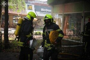 Вчера в Одессе горел магазин "Ева"
