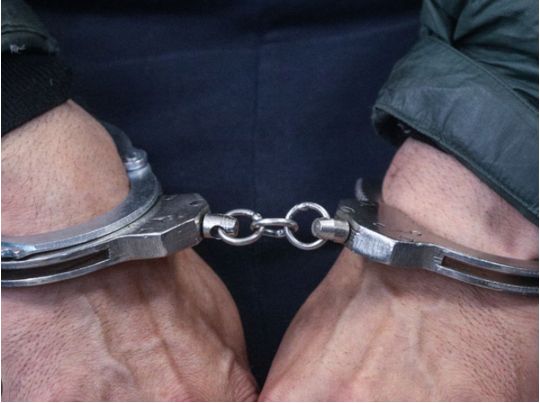 Дві сотні зґвалтувань за 10 років: у Франції судять пенсіонера-збоченця