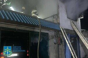 Горели здание медучреждения и гараж: последствия ночной атаки БпЛА на Одесскую область (обновлено) Горели здание медучреждения и гараж: последствия ночной атаки БпЛА на Одесскую область (обновлено)