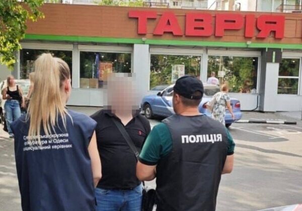 Требовал деньги за разрешение на торговлю у моря: чиновник Одесского горсовета попался на взятке Требовал деньги за разрешение на торговлю у моря: чиновник Одесского горсовета попался на взятке