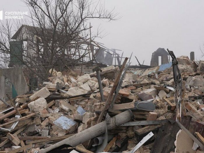 &laquo;Ідея виникла ще&nbsp;у&nbsp;лікарні, коли я&nbsp;вже взнав, що&nbsp;залишився сам&raquo;: хлопець, який через удар &laquo;шахеду&raquo; втратив батьків, написав книгу про пережите