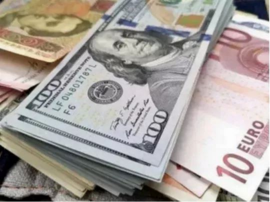 Курс валют: євро може піднести сюрприз