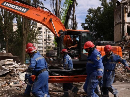Одинадцять загиблих та&nbsp;135 поранених: у&nbsp;Києві розбирають завали та&nbsp;підраховують постраждалих внаслідок нічного удару ворога