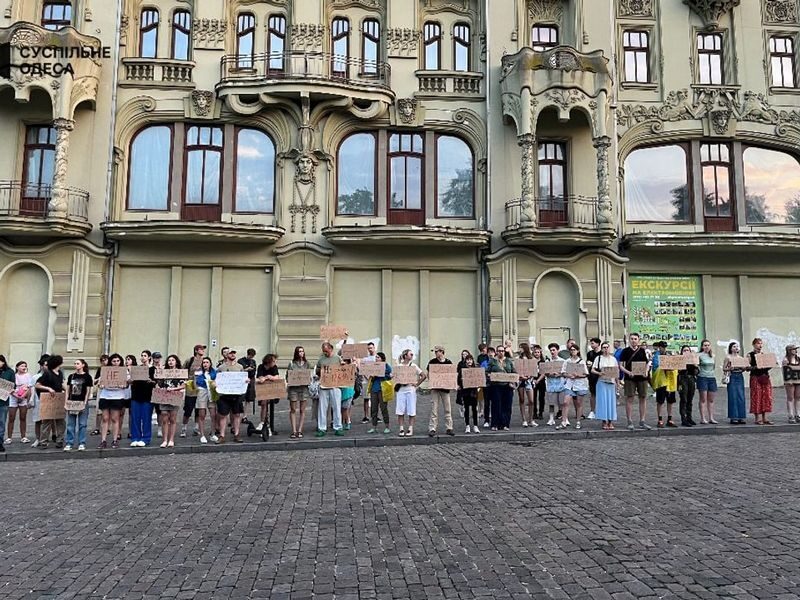 Вето на&nbsp;закон: українці по&nbsp;всій країні протестували проти знищення НАБУ і&nbsp;САП