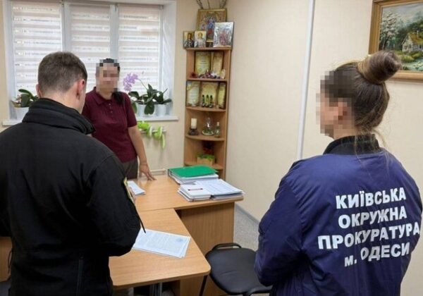 Чиновникам Одесского городского совета сообщили о подозрении: чем они провинились Чиновникам Одесского городского совета сообщили о подозрении: чем они провинились