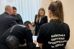 Чиновникам Одесского городского совета сообщили о подозрении: чем они провинились Чиновникам Одесского городского совета сообщили о подозрении: чем они провинились