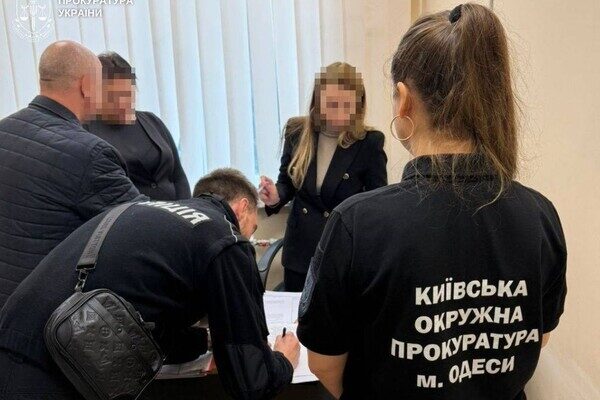 Чиновникам Одесского городского совета сообщили о подозрении: чем они провинились Чиновникам Одесского городского совета сообщили о подозрении: чем они провинились